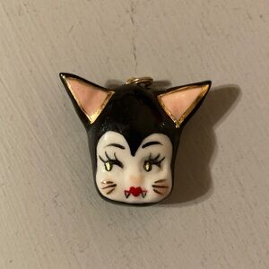 Lucy McCall vampire cat pendant *rare*